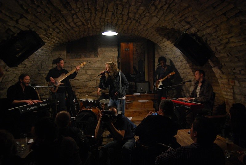 Stiff Trigger ve Staré Mydlárně